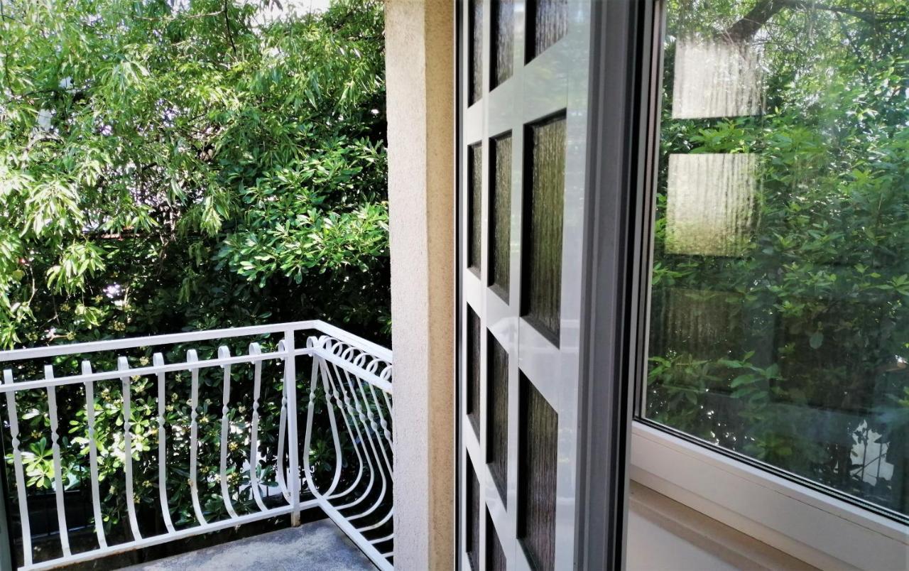 Split Symphony Veranda: Modern, New Apartment Esterno foto