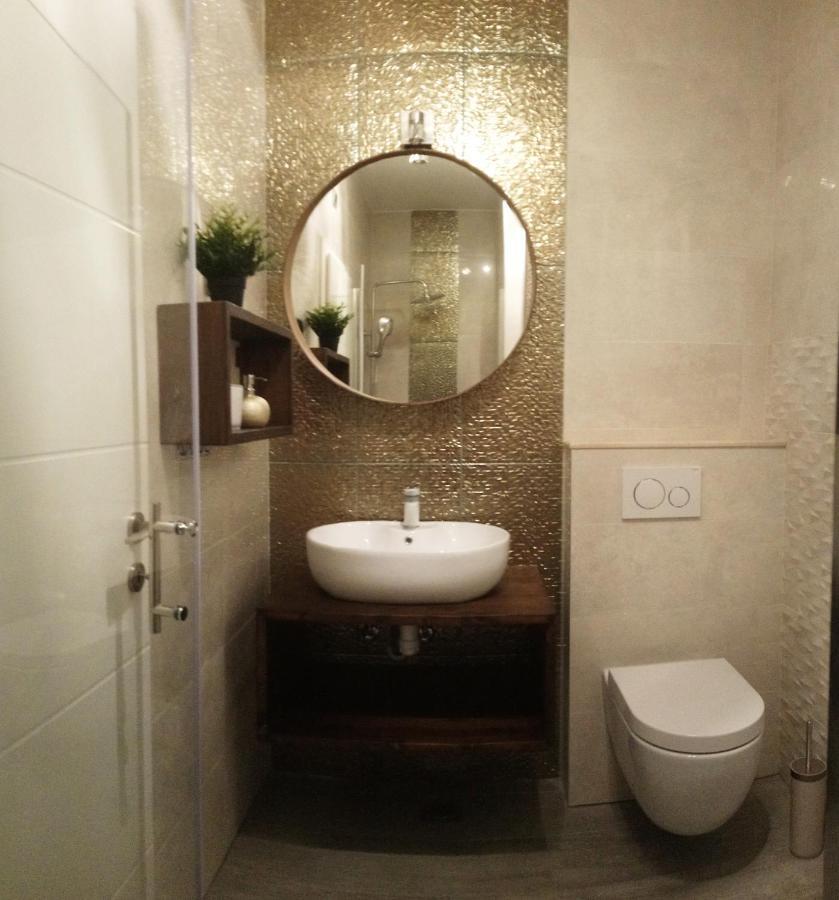 Split Symphony Veranda: Modern, New Apartment Esterno foto